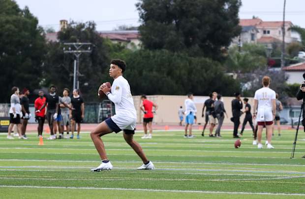 F12902C0-BB68-4DCE-9A02-42EED14080EC